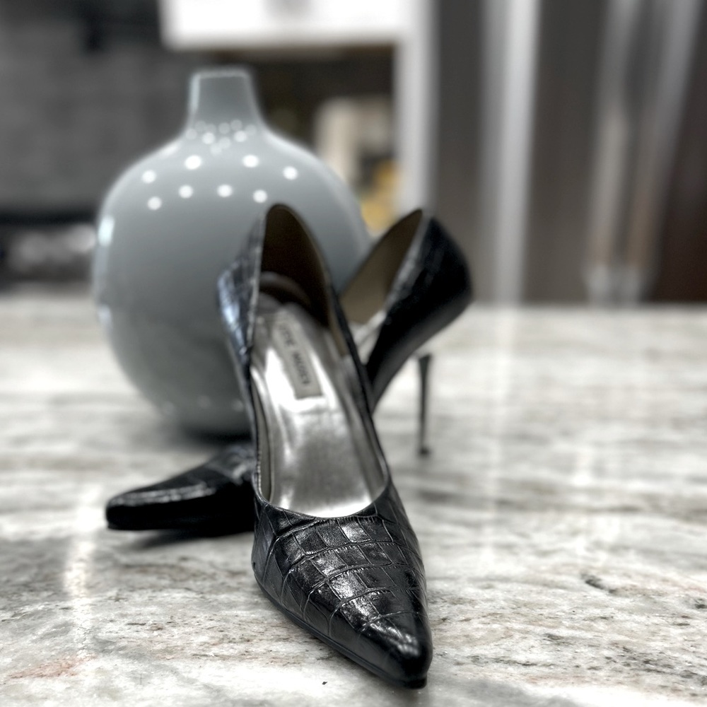 Steve Madden Crocodile Embossed Leather Shoes